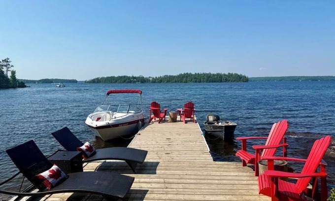 Muskoka Lakes Cabaña | Impresionantes vistas de puntos en la ubicación del primer lago Muskoka
