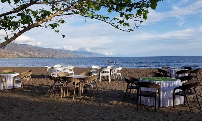 Matema Hotel | LAKE NYASA RESORT & CAMPSITE