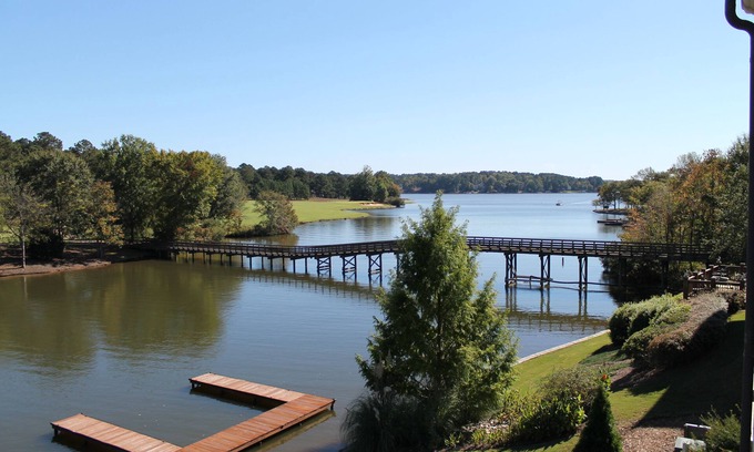 Lake Oconee Villa | Lago Oconee - 2 habitaciones / 2 baños dentro de Cuscowilla-Spring 2018