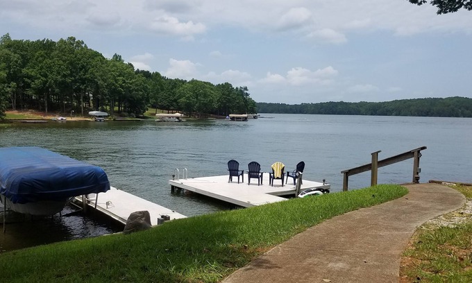 Lake Oconee Casa | Lake Oconee - Lake Front Home