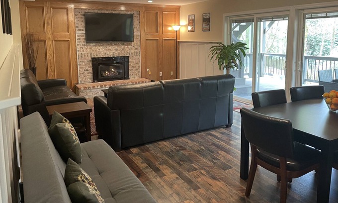 Palisades Apartamento | Lake Oswego apt with private/separate entrance & lake access!