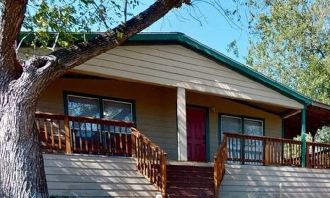 Seguin Casa | Lake Placid Waterfront/Sleeps 10