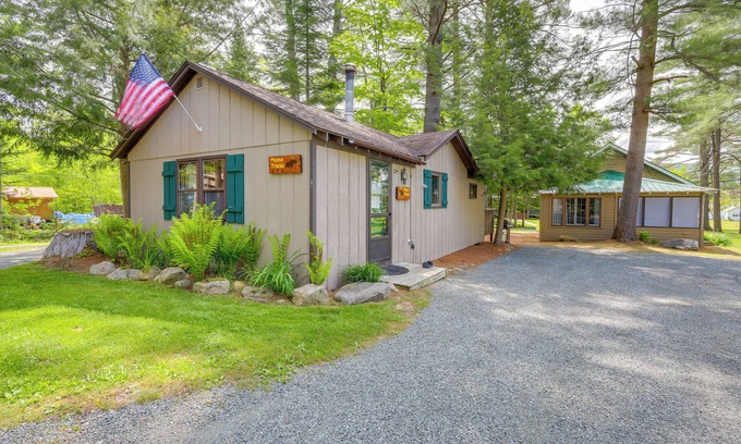 Speculator Cabina | ¡NUEVO! Lake Pleasant Cabin: 3 acres, kayaks y playa!