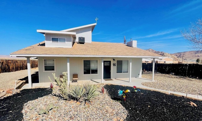 Big Water Casa | Lake Powell Charming 2-bedroom house with Amazing Views