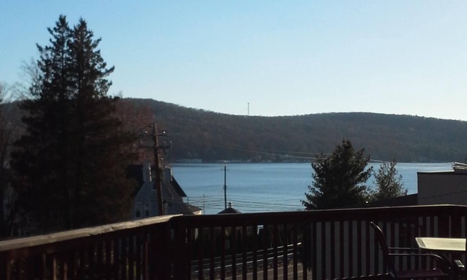 Shawanese Casa | Lake Side Chalet Casa de estilo en el Lago de Harvey