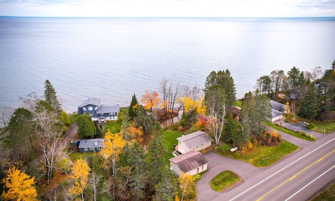 North Shore Apartamento | Lake Superior Getaway - Walk to Water!