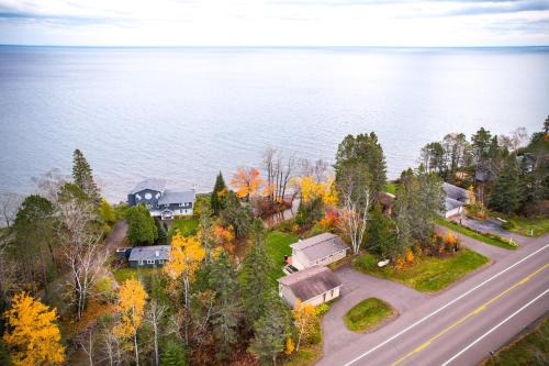 North Shore Apartamento | Lake Superior Getaway - Walk to Water!