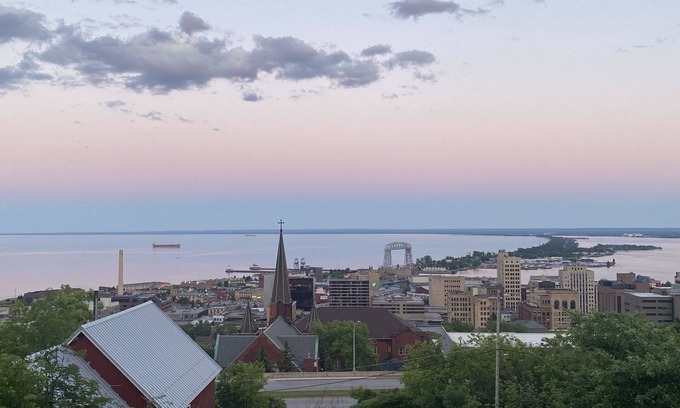 Observation Hill Casa | Vista panorámica del lago Superior y del puerto de Duluth