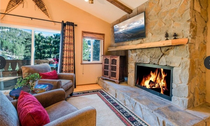 Incline Village Cabina | Impresionante Tahoe Mountain Home con jacuzzi y sauna OFERTA ESPECIAL DE TEMPORADA