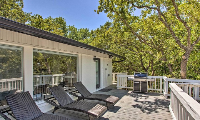 Pottsboro Casa | Lake Texoma Escape w/ Private Balcony & Grill