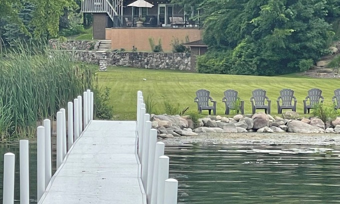 Leesburg Cabina | Tippecanoe Lakefront 4-bedroom cabin in wonderful Leesburg with WiFi, AC