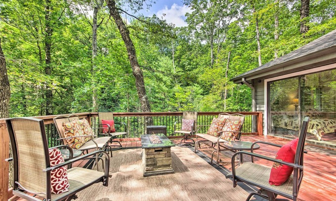 Lake Toxaway Cabina | ¡NUEVO! Lake Toxaway Cabin w / Fire Pit - 1Mi a Marina