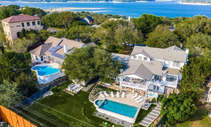 Travis Landing Casa | Lake Travis Bachelorette Pad: Pool, Hot Tub & Fun, Game Room