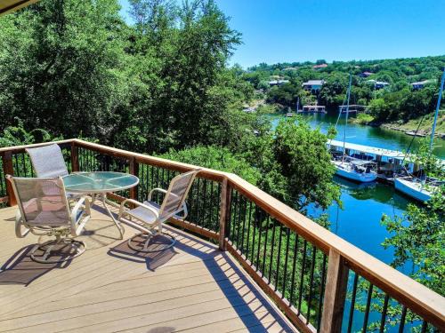 Lakeway Casa | Lake Travis Bungalow Casita Golden Rod #2
