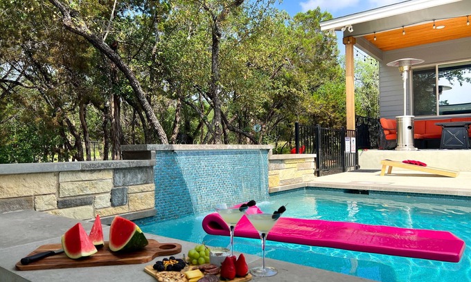 Lago Vista Casa | Lake Travis Lago Vista Pool, FirePit, Fishing-Boat