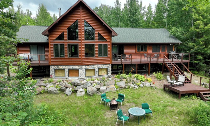 Cook Casa | Lake Vermilion Home, Trailer Parking, Screen Porch, Sauna, 3 Bedrooms & Loft.