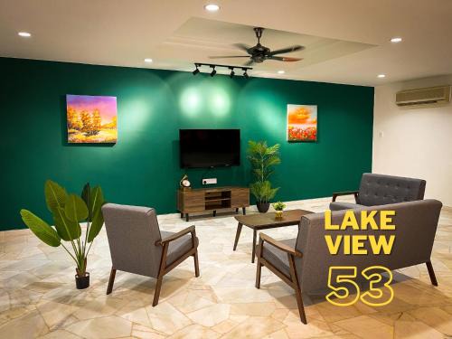 Larut Casa | Lake View 53 Heritage 4BR by LOUIS