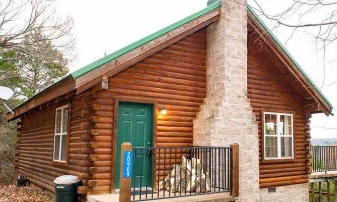 Garfield Cabina | Lakeview Country Blue Log Cabin