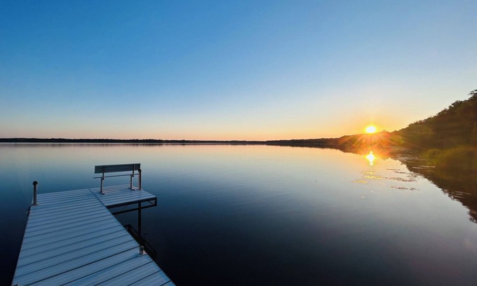 Brainerd Cabina | Lake View - Dog Friendly - Fireplace - Outdoor Dining - Private Yard