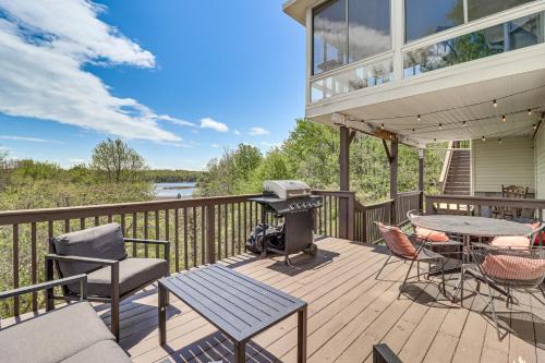 Long Pond Casa | Lake-View Gem with Game Room in Long Pond!
