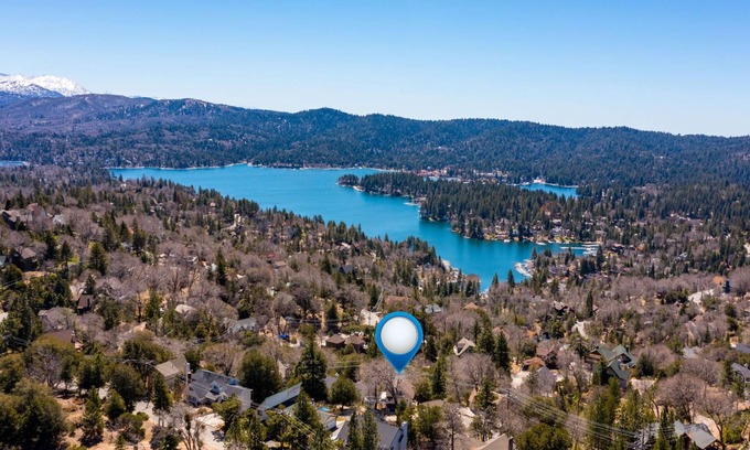 Lake Arrowhead Casa | Lake View Home & Guest House - Pet-Friendly Vacation Rental In Lake Arrowhead CA