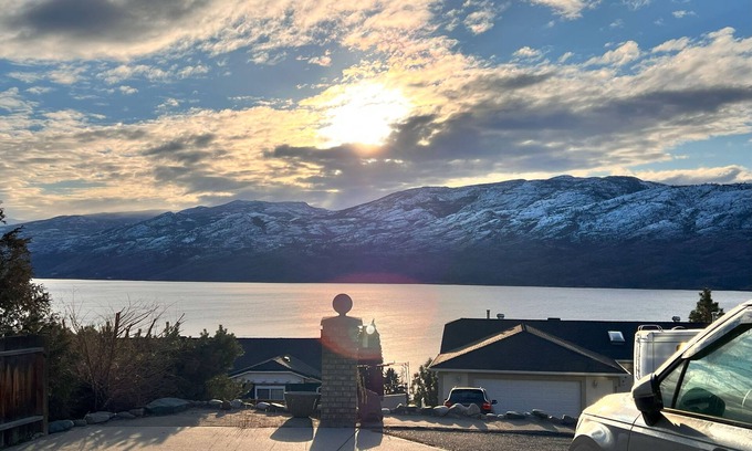 Central Okanagan Casa | Lake View House In Peachland