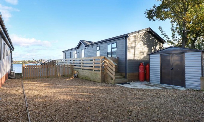 Frognall Casa | Lake View Lodge