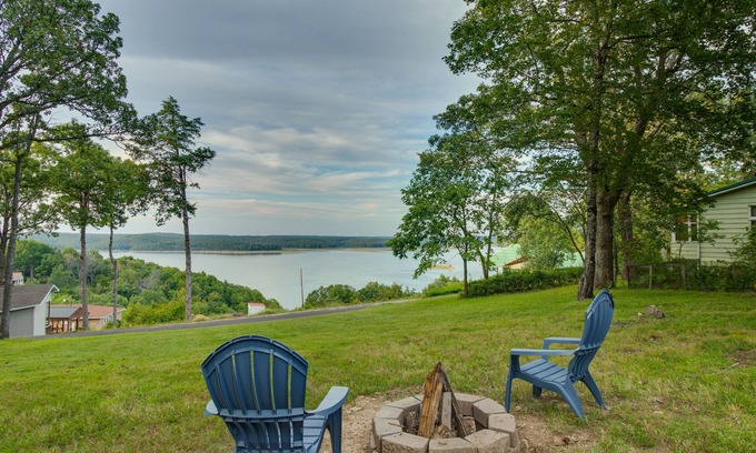 Mountain Home Casa | Lake-View Mountain Home Retreat w/ Fire Pit!