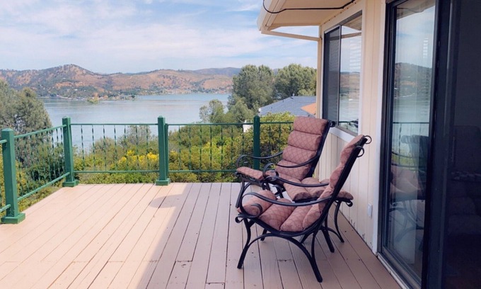 Clear Lake Casa | Lake view Paradise in Lake County, Kelseyville, CA