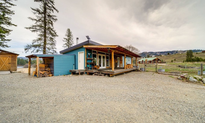 Republic Cabina | Lake-View Republic Cabin w/ Boat Launches!