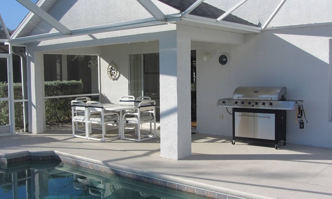 Beachwalk Isles Villa | Lake View Villa Con privada frente a la piscina climatizada del Sur