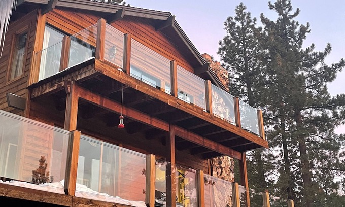 Stateline Casa | Lake Views and location. Quiet yet 10 minutes to casinos, skiing and beaches!