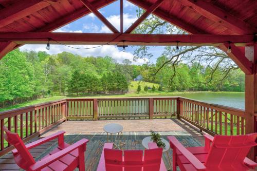 Morganton Casa | Lake Views Hot Tub Fire Pit 6bed