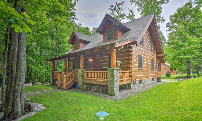 Greentown Cabina | ¡NUEVO! Lake Wallenpaupack Cabin w / Shared Pool!