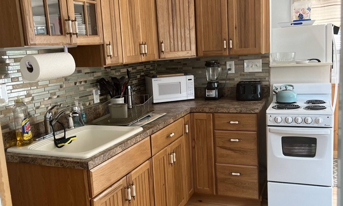 Alton Bay Cabaña | Lake Winnipesaukee Guest Cottage Vacation Rental in the heart of Alton Bay, NH!