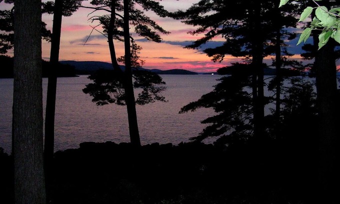 Alton Cabaña | Lago Winnipesaukee Waterfront Cottage - La mejor vista en el lago - Disponibilidad limitada
