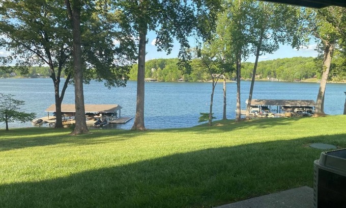 North Shore Casa | Lakefront! 2-bedroom townhome at Smith Mountain Lake