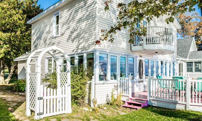 Port Sanilac Casa | * FRENTE AL LAGO * 3 hab * 1. 5 baños * escapada de otoño perfecta * tarifas de disco después de la semana del Día del Trabajo