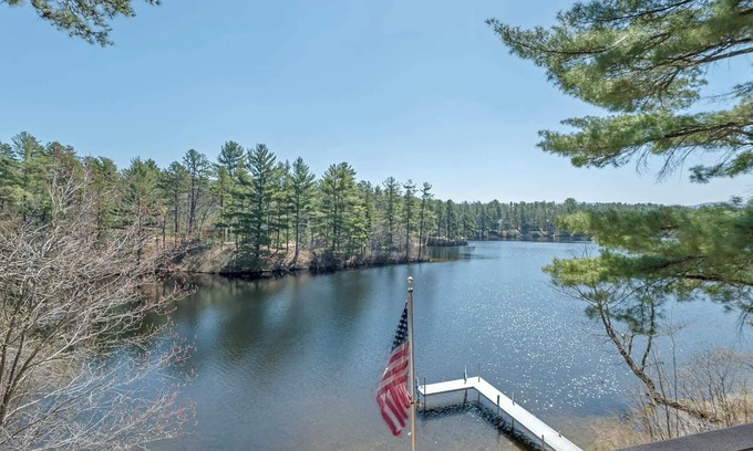 Freedom Casa | Lakefront 3 bed room property in Freedom, NH