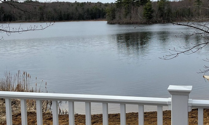 Gilmanton Casa | Lakefront 4 Bedroom 2 Bathroom Retreat with Beach and Dock