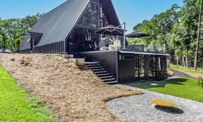 Reed Creek Casa | Lakefront A-Hole Retreat w/ Dock