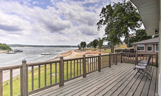 Cleora Cabaña | Lakefront Afton Cottage w/ Deck: Walk to Boat Ramp