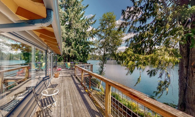 Grapeview Casa | Lakefront beauty with private dock, kayak, pedal boat & fantastic water view
