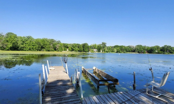 Ingleside Casa | Lakefront Bliss: Your Ultimate Vacation Haven Surrounded by Nature