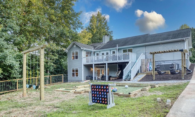 Gainesville Casa | Lakefront, Boat Dock, Game Room, Backyard Oasis