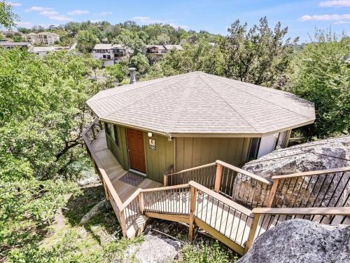 Lakeway Casa | Lakefront Bungalow - Community Poolhot Tub #6