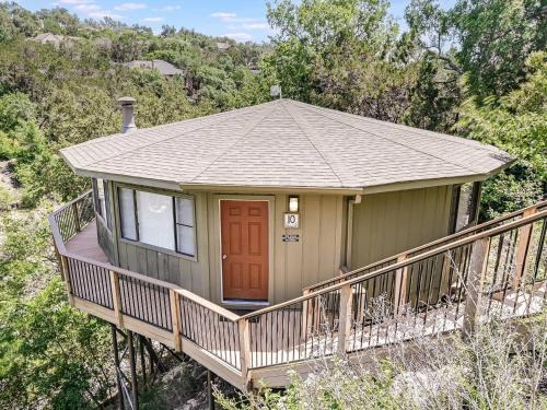 Lakeway Casa | Lakefront Bungalow - Community Poolhot Tub #10