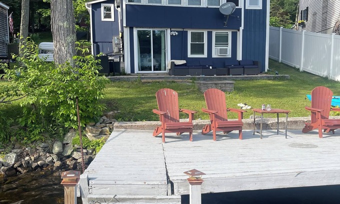 Otis Casa | Lakefront Bungalow
