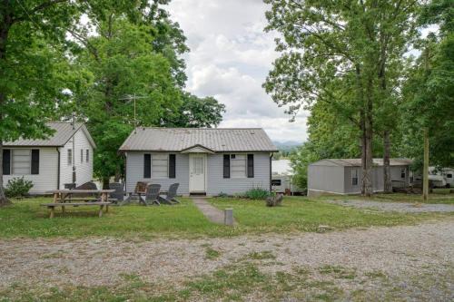 Dandridge Casa | Lakefront Cabin in Dandridge with Fire Pit and Grill!