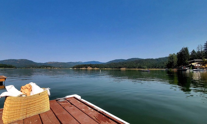 Newman Lake Cabina | Lakefront Cabin on Newman Lake